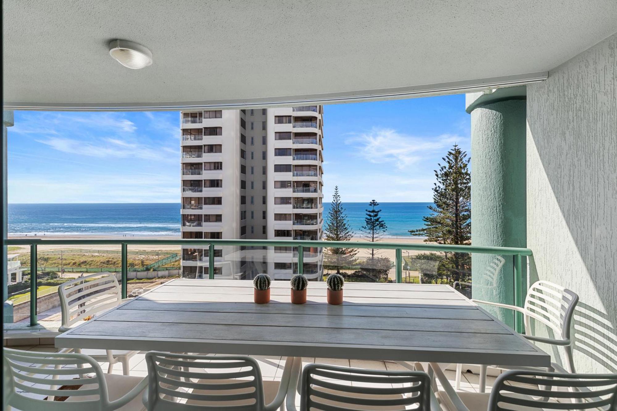 Emerald Sands 4* Surfers Paradise