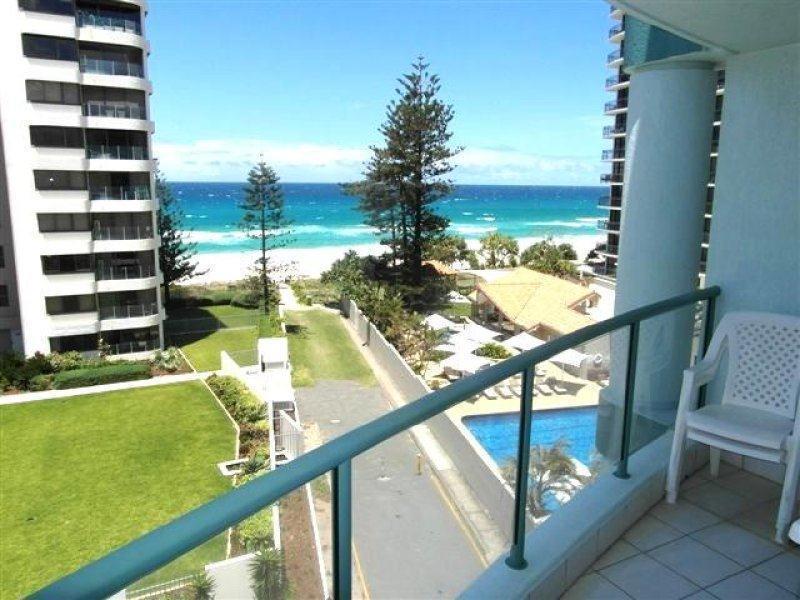 Aparthotel Emerald Sands Surfers Paradise