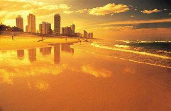Emerald Sands Aparthotel 4*