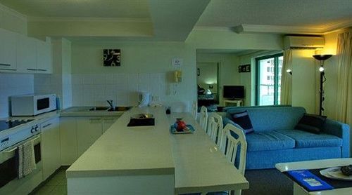 Emerald Sands Aparthotel 4*