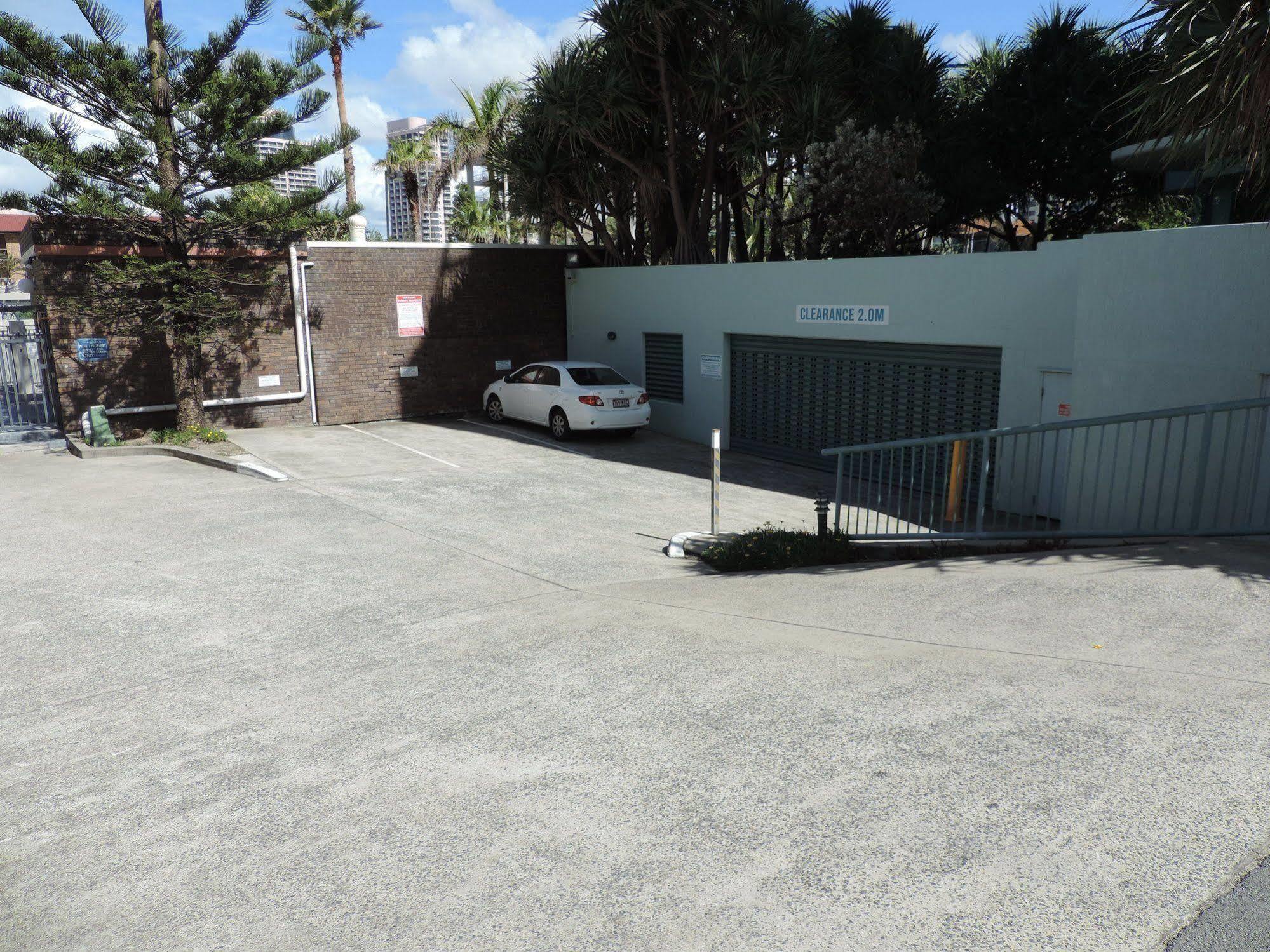 Aparthotel Emerald Sands Surfers Paradise
